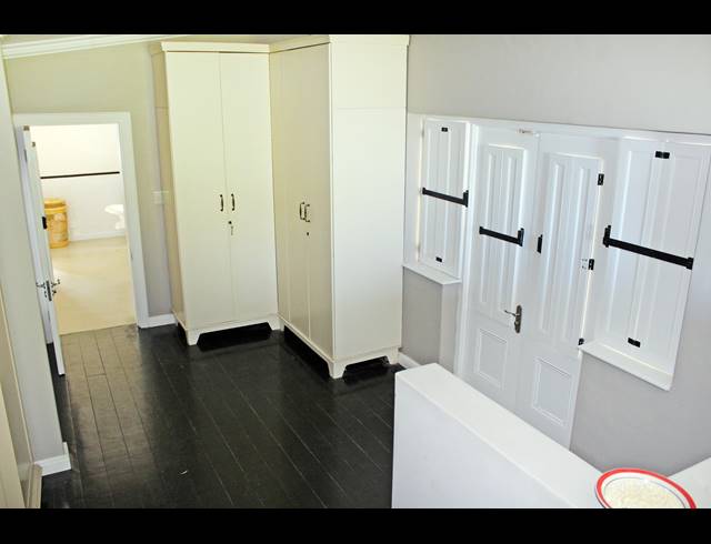 3 BEDROOM HOUSE FOR SALE IN MOUNTAINSIDE